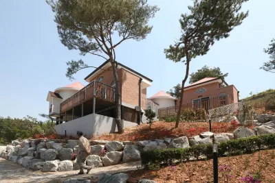 Boryeong (Cheonbuk) Sky Tourist Farm Pension Hotels near Yeongbojeong