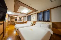 Bugok Spadium · Ttaogi Hotel - piscine