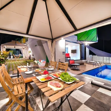 Hwasun the Holiday Pool Villa