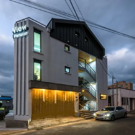 Jeju Olle View Pension Отели рядом с достопримечательностью «Мемориал движения Самиль»