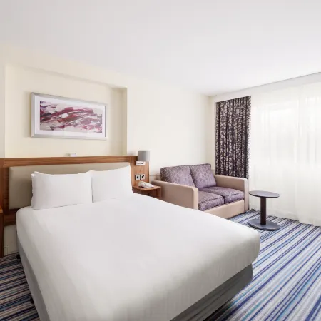 Holiday Inn LEEDS - GARFORTH by IHG