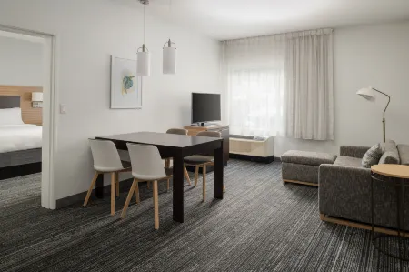 TownePlace Suites by Marriott Olympia Отели в г. Тумуотер