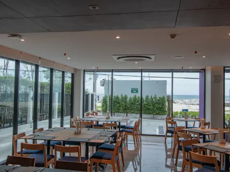 Fortune Saeng Chan Beach Hotel Rayong