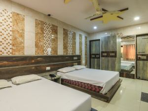 Hotel Satyam Ajmer- Just 50 Meters from Ajmer Sharif.