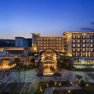 Fairfield by Marriott Bijie Hotels near Hundreds of Miles of Azaleas