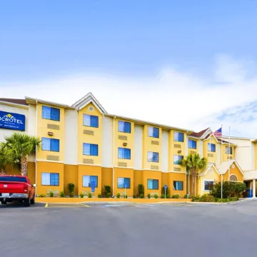 Microtel Inn & Suites by Wyndham New Braunfels
