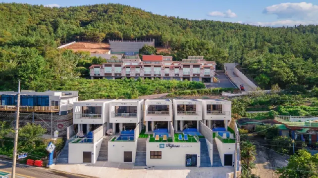 ยอซู ลิโพโซ พูลวิลล่า