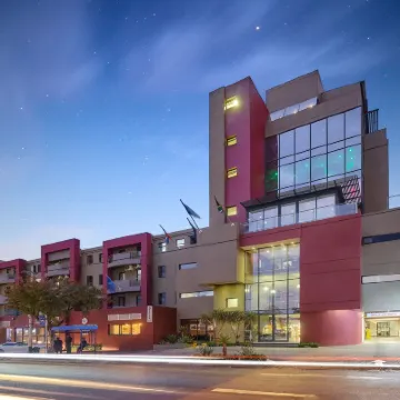 Protea Hotel Pretoria Hatfield ユニオンビル周辺のホテル