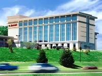 Milwaukee Marriott West Hotels in Pewaukee