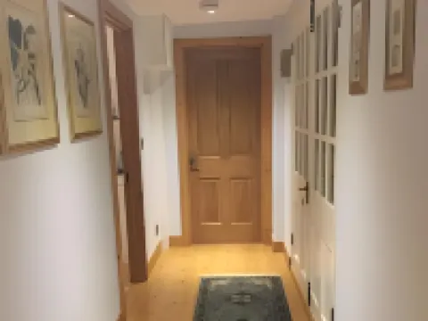 8隻貓頭鷹民宿 格拉斯頓伯里酒店