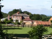 Blounts Court Farm Hotels near Roundway Down Iron Age Hill Fort