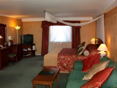 Mill Hotel & Spa Hotels near River Dee