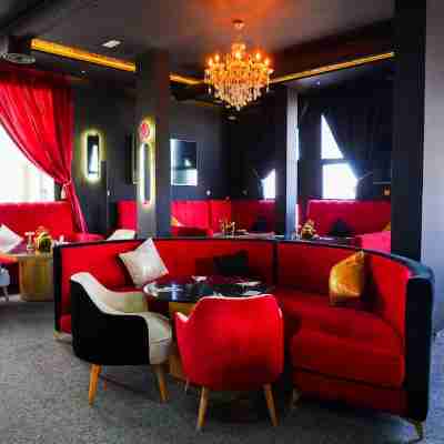 Great Holiday Apart-Hotel & Penthouse Dining/Meeting Rooms