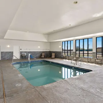 Comfort Inn & Suites