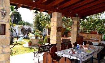 Hikari Villa with Equipped Garden and Parking Space in the San Foca Area