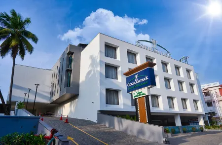 Gokulam Park Guruvayur Отели рядом с достопримечательностью «Guruvayur temple pond»