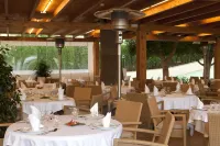 Jutlandia Family Resort - parking
