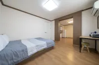 Gangneung Gyeongpodae Eroom Hotels in 