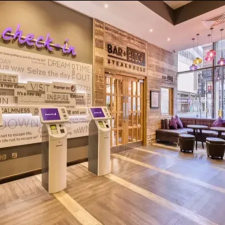 Premier Inn Glasgow City Centre (St. Enoch Square)