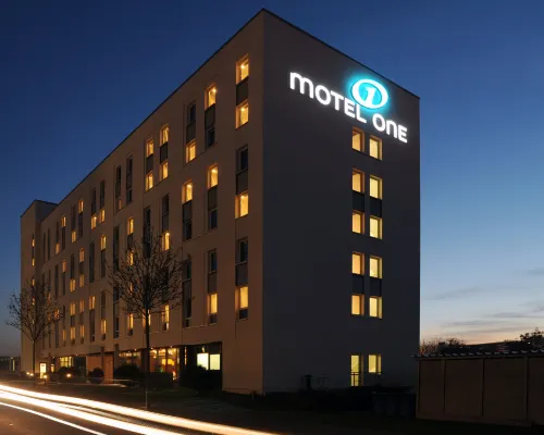 Motel One Frankfurt Airport Hotels near Schwanheim