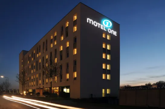 Motel One Frankfurt Airport Hotels near Niederrad