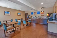 Comfort Inn Whitehall Near Michigan's Adventure Hotel a White River Township