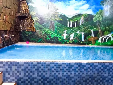 Puspa Tiara Syar'i Guci Mitra RedDoorz Отели в г. Tegal Regency