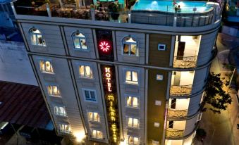Milan Corner Hotel