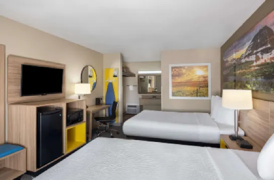 Days Inn by Wyndham Klamath Falls Отели в г. 