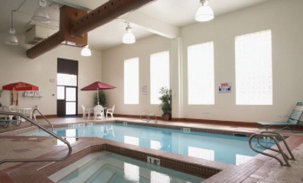 Travelodge by Wyndham Edmonton South