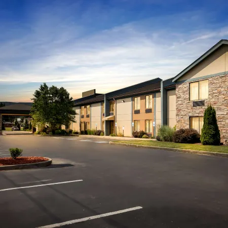 Best Western Maple City Inn Hotels in Steuben County