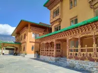 Tshang Tshang Villa Hotels near Kyichu Lhakhang