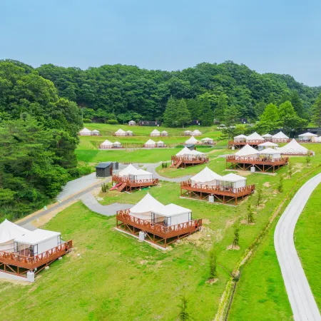 Hawaiians Glamping Mauna Village
