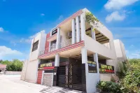 OYO Happy Hotel Hotels near Raipur City Railway Station