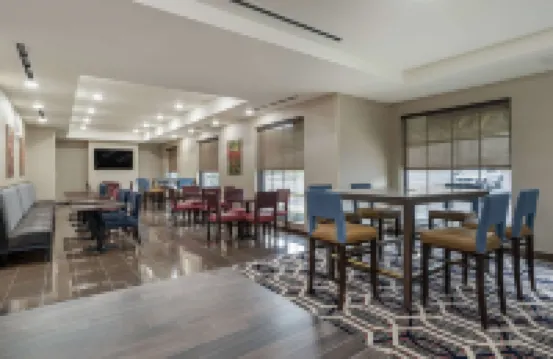 Comfort Inn & Suites Downtown Near University