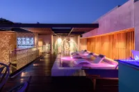 ديز ديز كوليكشن