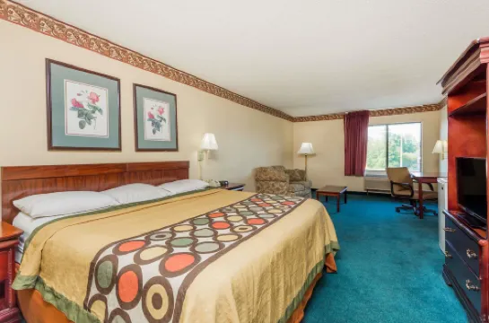 슈퍼 8 바이 윈덤 피드먼트 그린빌 에리어 파우더스빌 호텔