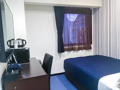 Hotel Live Max Yokkaichi Ekimae Hotel dekat JR Tomidahama station