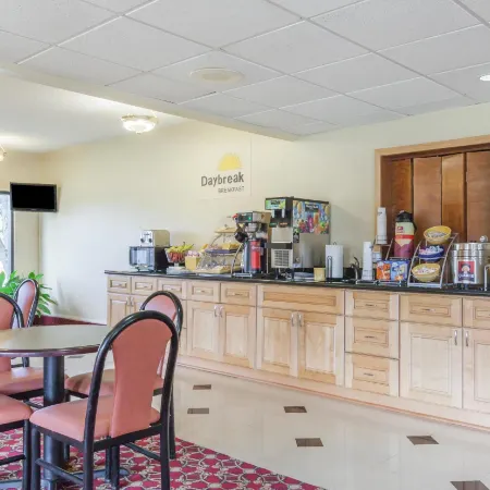 Days Inn by Wyndham LaPlace- New Orleans
