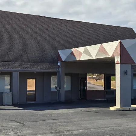 HomeTowne Studios LaGrange