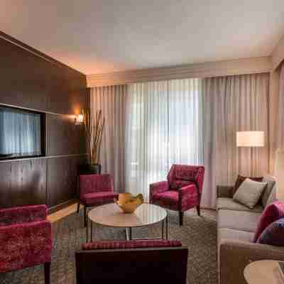 Courtyard Tulsa Downtown Rooms