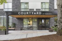 Courtyard Seattle Northgate Hotels in Seattle