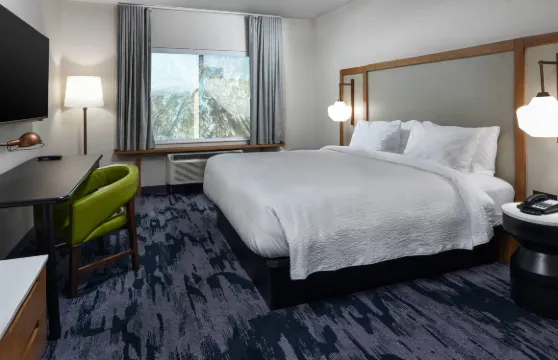 本圖拉縣穆爾帕克萬楓套房飯店