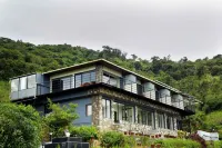 Ibex Resorts, Valparai Tale Rock Hotels near Nallamudi Viewpoint