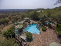 Kirawira Serena Camp - Pools