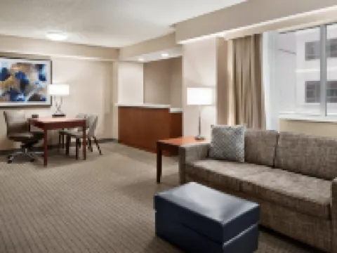 Embassy Suites by Hilton Cincinnati RiverCenter Hotels in Covington