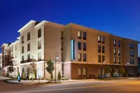 Homewood Suites by Hilton Huntsville Downtown فنادق في هانتسفيل