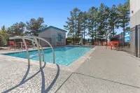 Tru by Hilton Longview - Pools