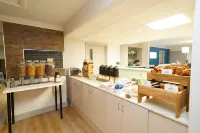 Holiday Inn Express LEEDS - EAST by IHG - breakfast