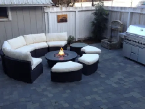 Sonoma Luxury, Enchanting Sonoma Home, Walkable to the Square, Sleeps 10 Hotels in Sonoma